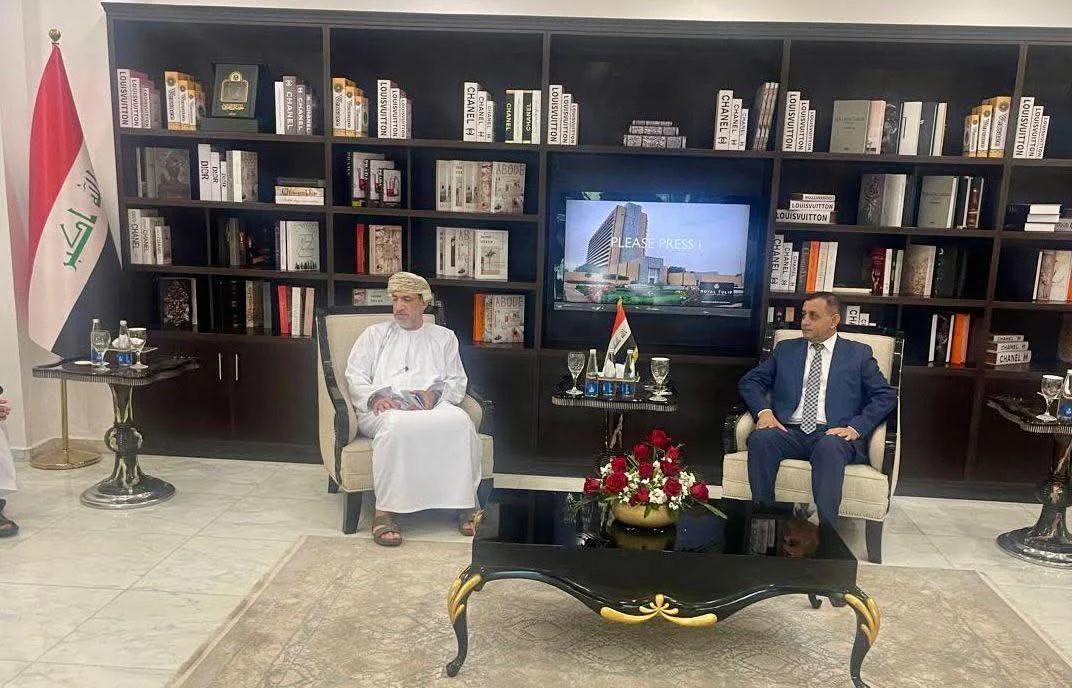 مباحثات لتطوير النقل البري بين العراق وعُمان